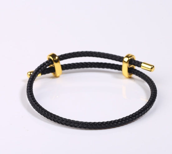 Elegantes Twist-Armband mit Goldfarbenem Design – Stilvolles Accessoire für jeden Anlass