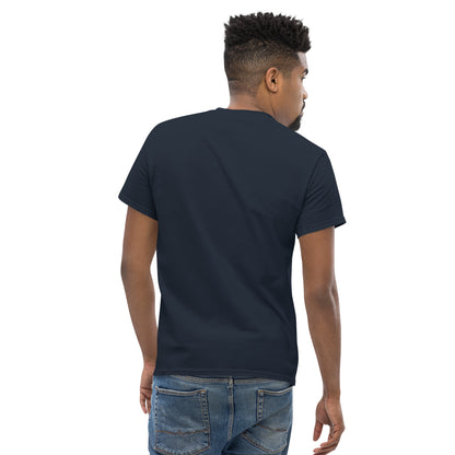 ICH HABE ERFOLG IN DEM WAS ICH TUE BESONDERS IM NICHTSTUN Klassisches T-Shirt