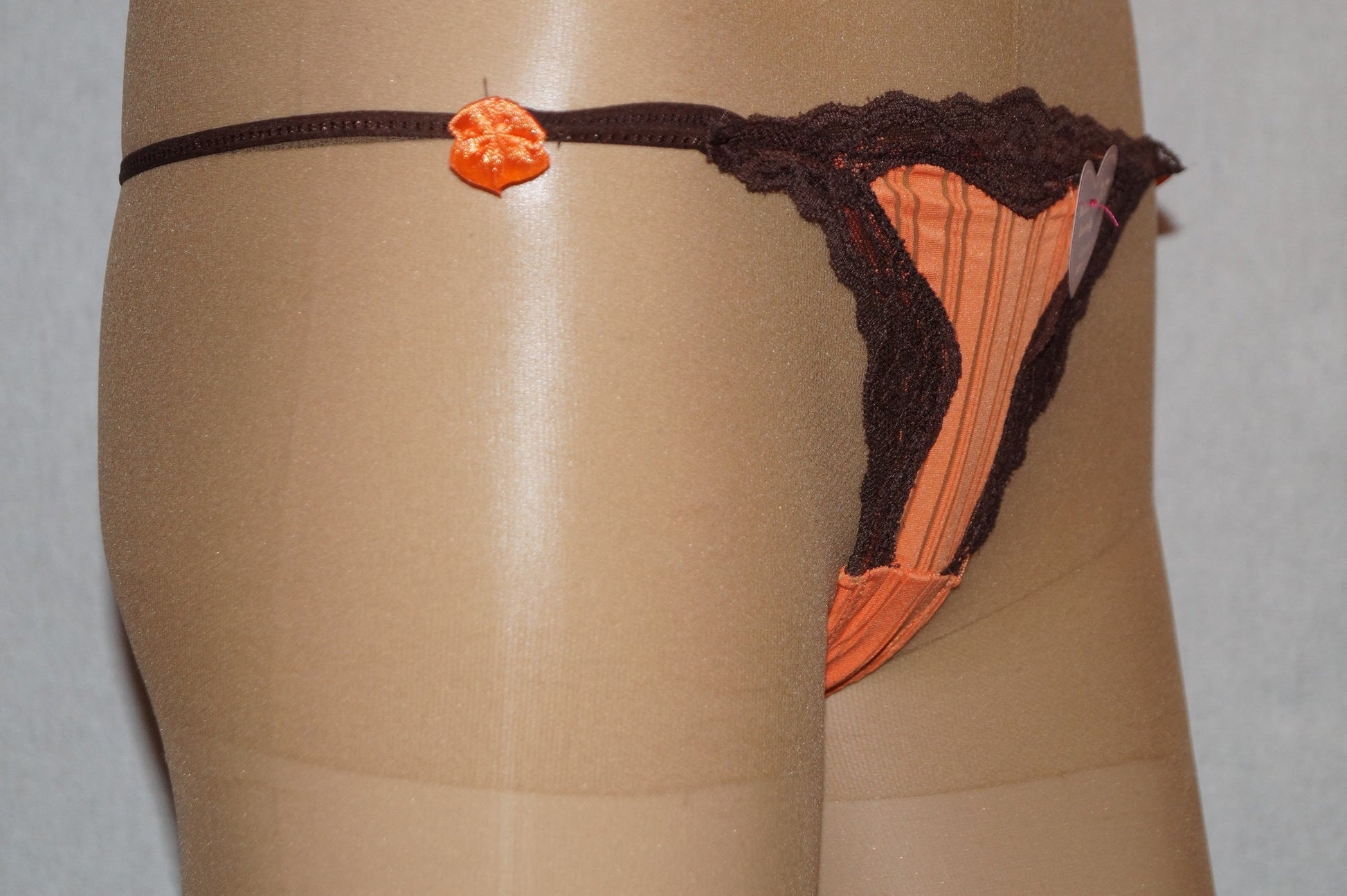 Orange String aus Spitze bezaubernder Tanga Blumen Spitze | Fashion Königin