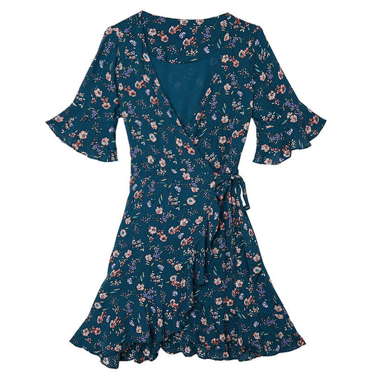 Kurz geschnittenes Wickelkleid hübschen Blumenmuster | Fashion Königin